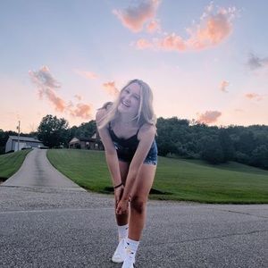 Meet your Posher, Sydnie